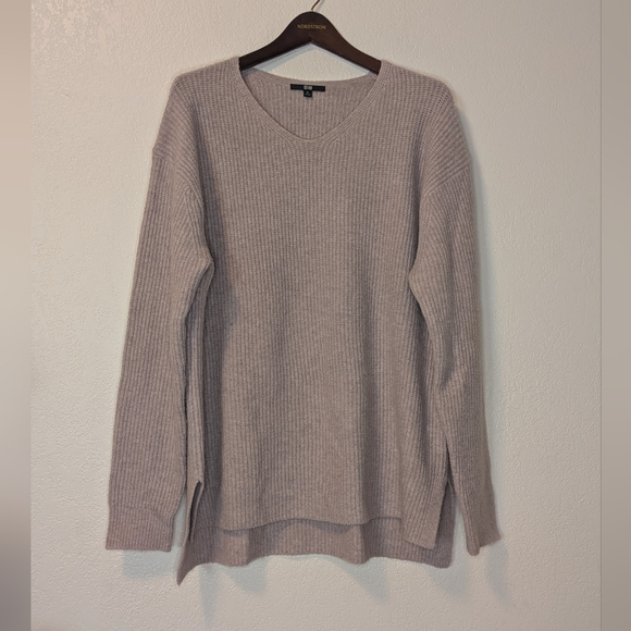 Uniqlo Sweaters - Uniqlo Souffle Cozy Ribbed V-Neck Sweater - Lavender Pink